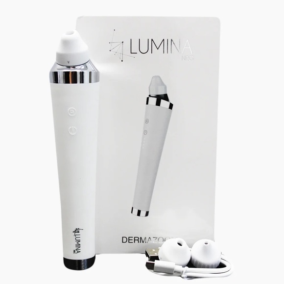 lumina Other - Lumina nrg Dermazoom Blackhead Remover with a 10x zoom camera